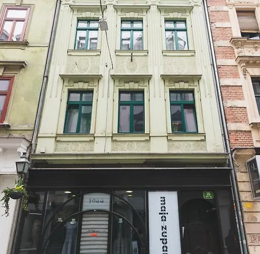 Sweet 16 アパート *